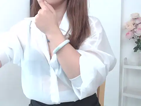 Snapshot of Rose_Thorny2k chatting on 06-18-26, 09:36 Rose Thorny2k online show from 06-18-26, 09:36