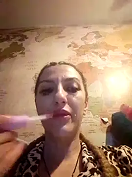 Snapshot of LannaQuinn chatting on 02-01-26, 07:07 LannaQuinn online show from 02-01-26, 07:07