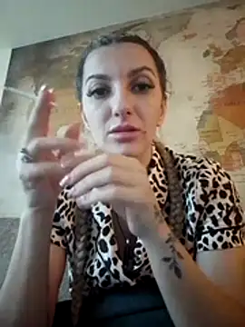 Snapshot of LannaQuinn chatting on 02-02-26, 09:19 LannaQuinn online show from 02-02-26, 09:19