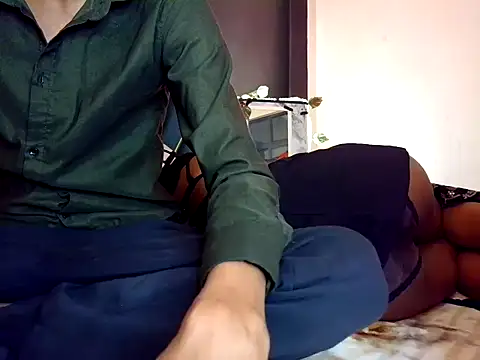Indian-gentleman teen online show from 02-13-26, 07:43