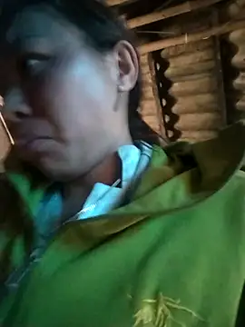 Bella-222 online show from 04-28-26, 03:33