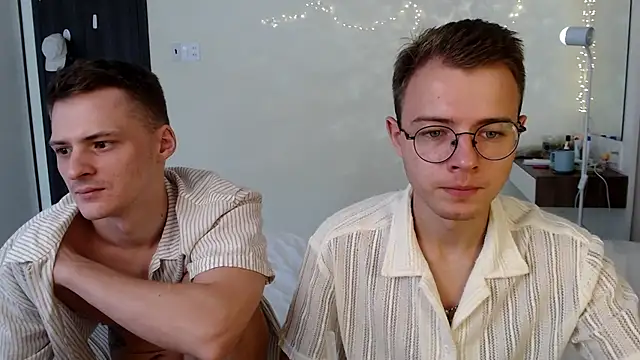 Snapshot of NikiKerryCum chatting on 06-23-26, 04:10 NikiKerryCum online show from 06-23-26, 04:10