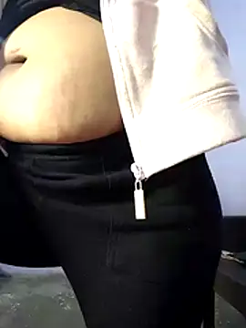 Snapshot of Madhubala6 chatting on 02-21-26, 04:30 Madhubala6 online show from 02-21-26, 04:30