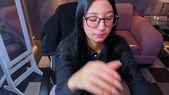 Sophie jones b online show from 04-24-26, 12:40