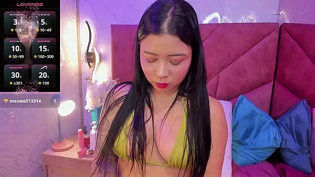 Snapshot of AriannaFoxxy chatting on 03-10-26, 04:06 AriannaFoxxy online show from 03-10-26, 04:06