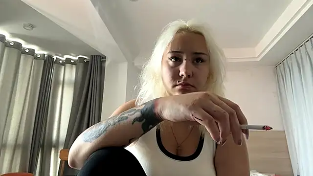 LuxureMia online show from 02-02-26, 05:06