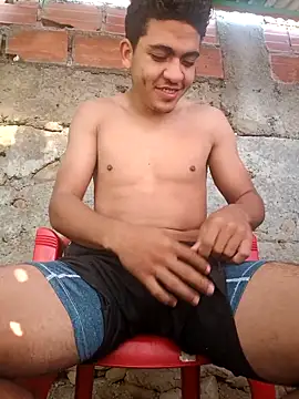 Snapshot of NikoHot_anatole chatting on 02-18-26, 12:12 NikoHot anatole online show from 02-18-26, 12:12