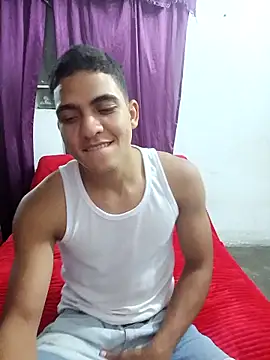 Snapshot of NikoHot_anatole chatting on 03-08-26, 10:02 NikoHot anatole online show from 03-08-26, 10:02