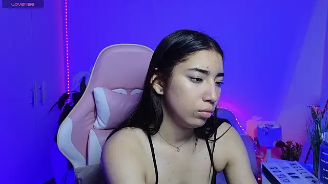 Snapshot of Sofiagomez777 chatting on 02-20-26, 04:42 Sofiagomez777 online show from 02-20-26, 04:42