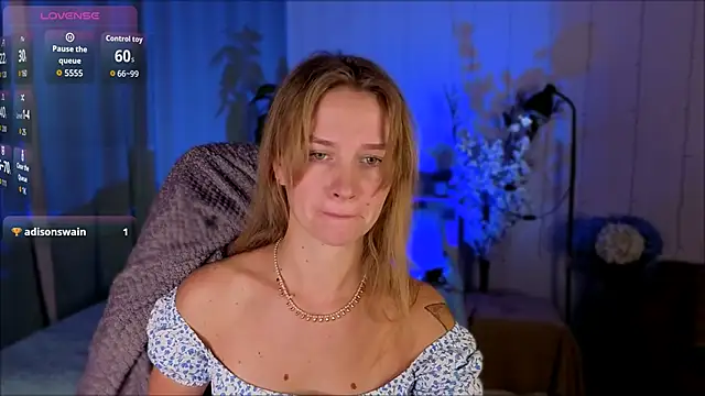 Snapshot of Crystal_Kris chatting on 02-19-26, 05:25 Crystal Kris online show from 02-19-26, 05:25