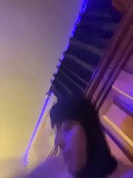 Snapshot of Tupapi696969q chatting on 03-16-26, 05:44 Tupapi696969q online show from 03-16-26, 05:44