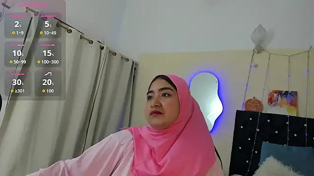 Snapshot of SamiraAwada chatting on 04-30-26, 07:42 SamiraAwada online show from 04-30-26, 07:42