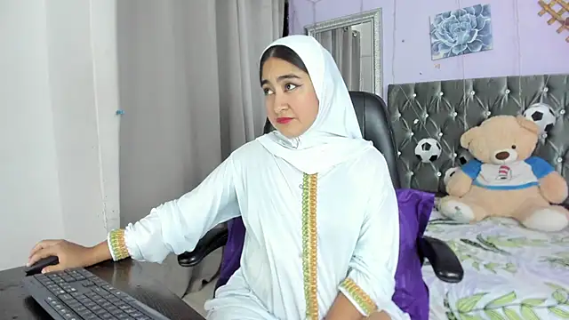 SamiraAwada online show from 06-24-26, 07:35