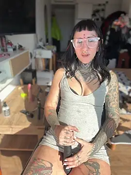 xsadtanas online show from 06-19-26, 05:39