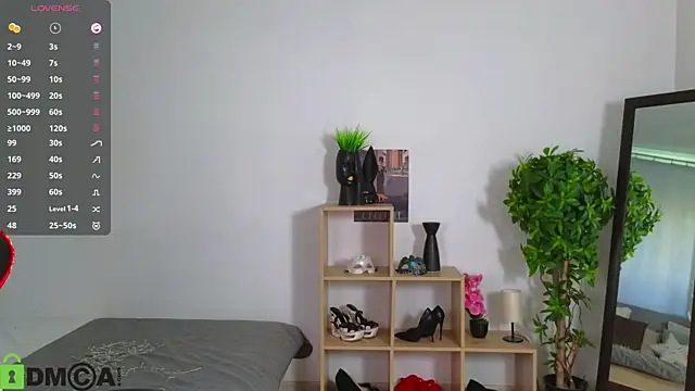 NicolBlow online show from 07-10-26, 04:20