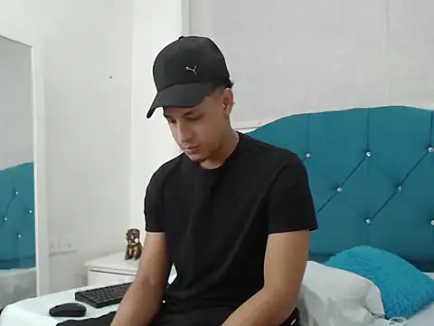 Noah Blackk online show from 03-12-26, 01:39