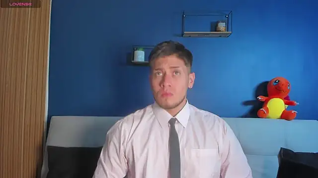 SebastianMaximoff  online show from 07-25-26, 08:06