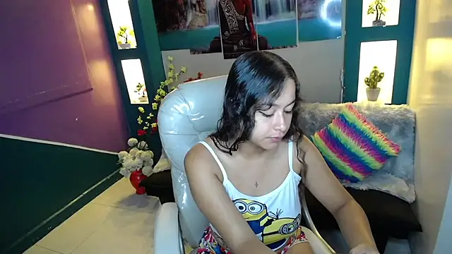 Snapshot of gygy_fox_09 chatting on 02-14-26, 12:46 gygy fox 09 online show from 02-14-26, 12:46