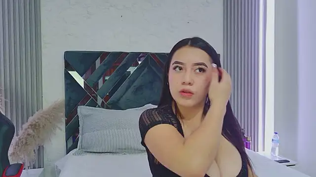 AmyTorres  online show from 04-22-26, 03:24