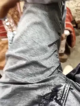 Snapshot of rubitrides11 chatting on 03-25-26, 07:47 rubitrides11 online show from 03-25-26, 07:47