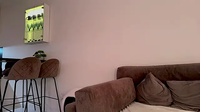 AuraXO online show from 07-22-26, 11:57