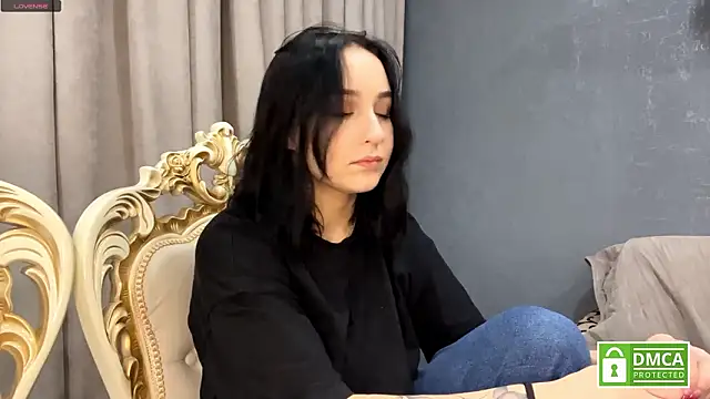 Snapshot of Sylynisem chatting on 03-13-26, 07:53 Sylynisem online show from 03-13-26, 07:53