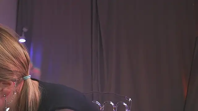 nikapie online show from 03-10-26, 03:17