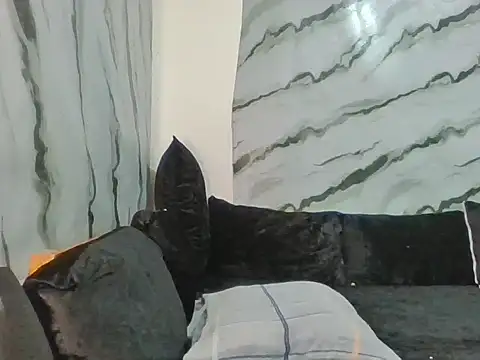 Snapshot of Rhieanne chatting on 04-13-26, 01:49 Rhieanne online show from 04-13-26, 01:49