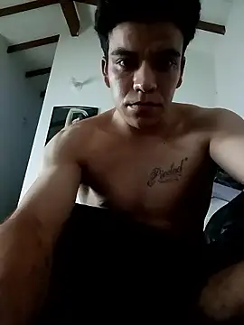 Snapshot of Killfenix25 chatting on 06-02-26, 11:29 Killfenix25 online show from 06-02-26, 11:29