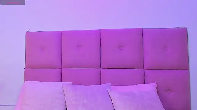 Hilaryportman online show from 04-17-26, 08:12