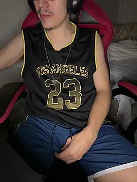 Snapshot of hungtwinkBR chatting on 04-02-26, 12:41 hungtwinkBR online show from 04-02-26, 12:41