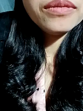 Hana-love2026 online show from 02-11-26, 12:43