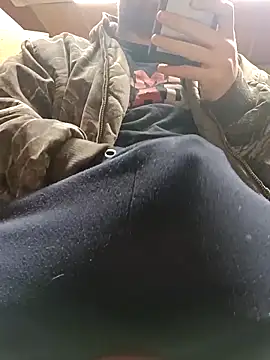 Snapshot of KrazyNutz420 chatting on 02-01-26, 06:45 KrazyNutz420 online show from 02-01-26, 06:45