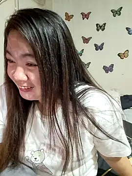 Snapshot of Zyramae_25 chatting on 06-15-26, 11:12 Zyramae 25 online show from 06-15-26, 11:12