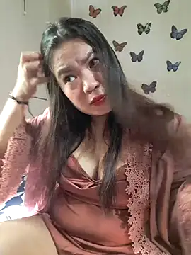 Snapshot of Zyramae_25 chatting on 07-22-26, 12:24 Zyramae 25 online show from 07-22-26, 12:24