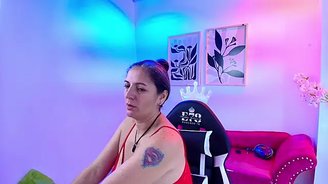 Madame scarlett online show from 04-12-26, 11:26