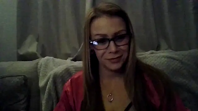 Snapshot of Majestic-Maya chatting on 02-19-26, 10:50 Majestic-Maya online show from 02-19-26, 10:50