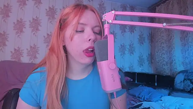 Cutie Bambi online show from 04-25-26, 01:41