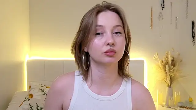 CandiceKingzzz online show from 02-11-26, 03:50