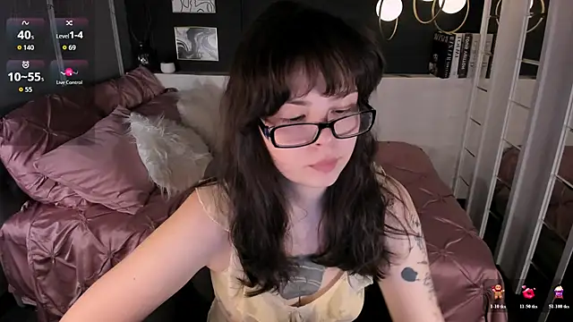 Maykinkya online show from 04-26-26, 02:04