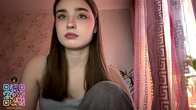 Snapshot of LissaBliss chatting on 02-11-26, 01:49 LissaBliss online show from 02-11-26, 01:49