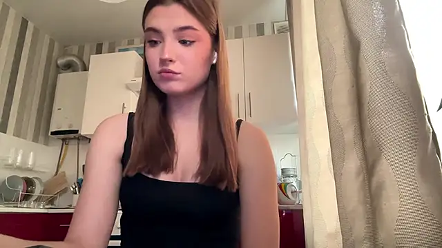 Snapshot of LissaBliss chatting on 03-09-26, 01:59 LissaBliss online show from 03-09-26, 01:59