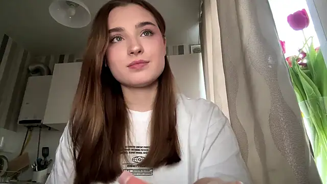 Snapshot of LissaBliss chatting on 03-10-26, 02:11 LissaBliss online show from 03-10-26, 02:11