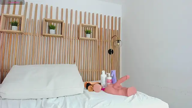 serena foxx  online show from 04-21-26, 11:27