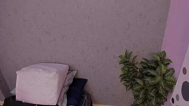 lil miia online show from 03-11-26, 07:09