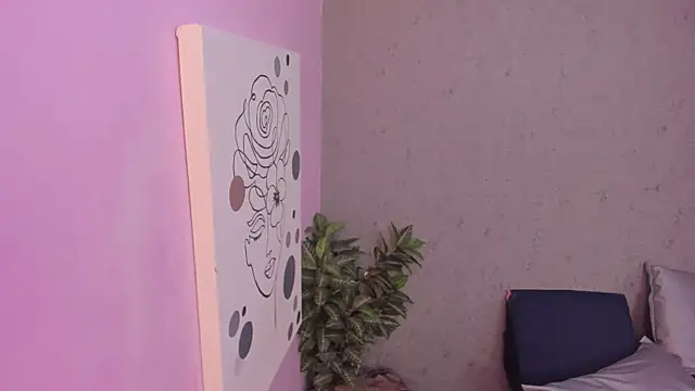 lil miia online show from 04-28-26, 07:08