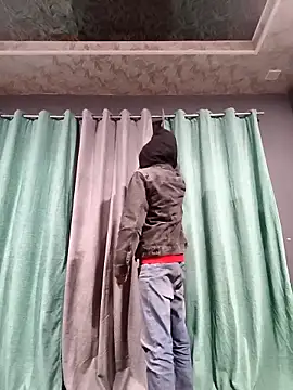 Snapshot of newtube0 chatting on 02-02-26, 02:27 newtube0 online show from 02-02-26, 02:27