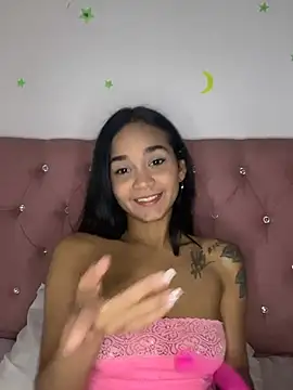 Maria x Alejandra online show from 04-29-26, 09:43