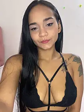 Snapshot of Maria_x_Alejandra chatting on 06-16-26, 08:22 Maria x Alejandra online show from 06-16-26, 08:22