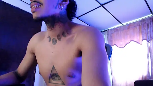 D3v1L88 online show from 04-15-26, 07:58